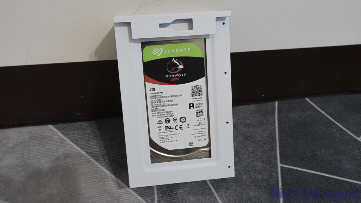 【開箱】穩定耐操大容量硬碟 | SEAGATE IronWolf Pro 4TB