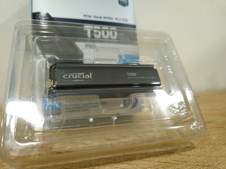 【開箱】歐印美光，祖墳發光！T500 SSD Gen4 Micron Crucial 固態硬碟（含散熱器）