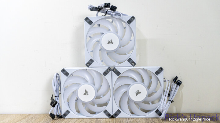 【開箱】專屬絢麗CAPELLIX燈效 | CORSAIR H150i ELITE CAPELLIX XT WHITE