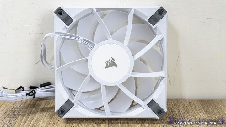 【開箱】專屬絢麗CAPELLIX燈效 | CORSAIR H150i ELITE CAPELLIX XT WHITE