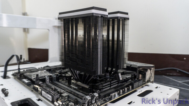 【開箱】黑化塔散與RGB的結合 | Thermaltake ASTRIA 600 ARGB