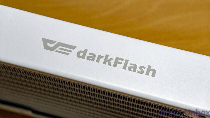 【開箱】冰炫風降溫效果的&quot;冰旋峰&quot;水冷 | darkFlash DN360S 冰旋峰 LCD WHITE