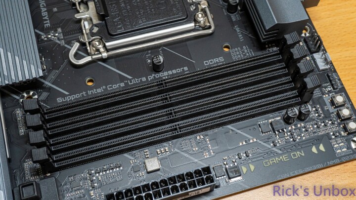 【開箱】雄鷹翱翔、PC組裝更輕鬆 | GIGABYTE Z890 EAGLE WIFI7 ft. Intel Core Ultra 5 245K