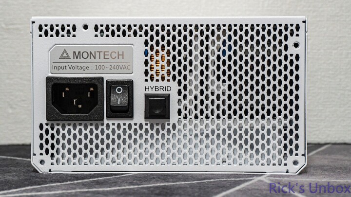 【開箱】更加親民的KING海景機殼 | MONTECH KING 65 PRO WHITE ft. MONTECH TITAN PLA 850W