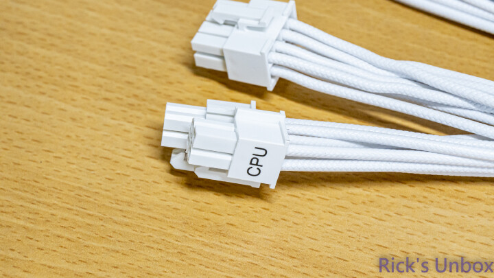 【開箱】主流認證全白色電源 | Kiss Quiet SILENT G3 850 WHITE