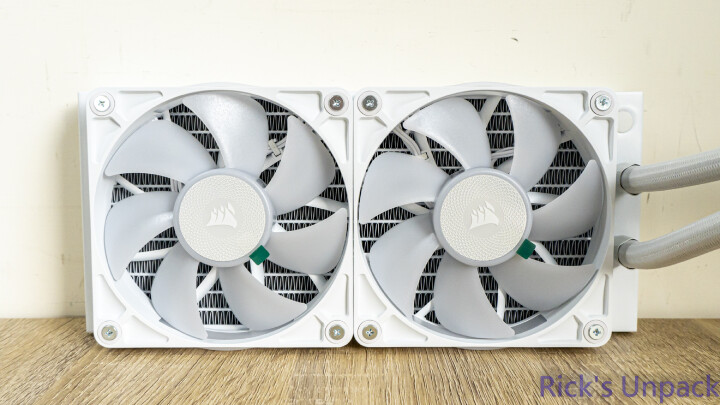 【開箱】賊船新研發水泵與iCUE LiNK風扇 | CORSAIR iCUE LiNK TITAN 240 RX RGB WHITE