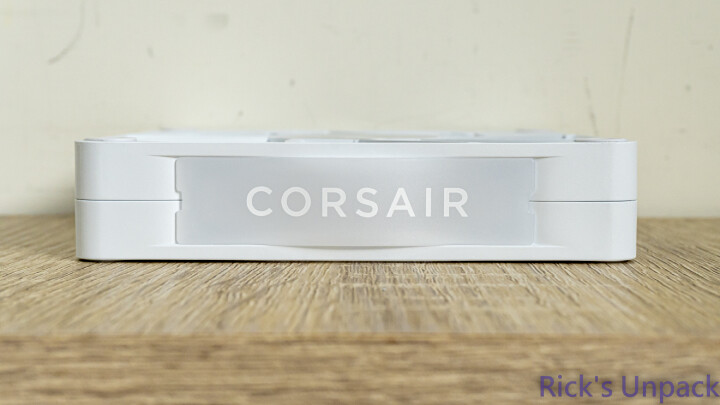 【開箱】賊船新研發水泵與iCUE LiNK風扇 | CORSAIR iCUE LiNK TITAN 240 RX RGB WHITE