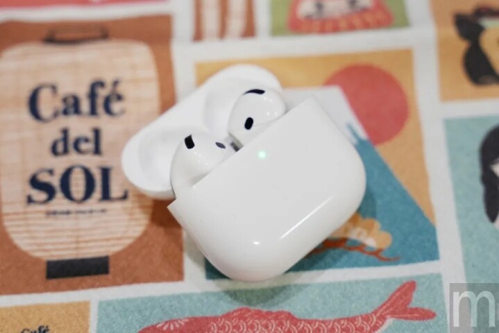 airpods-404-1.jpg