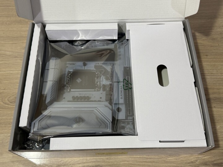 萬元首選 ASRock 華擎 Z890 Steel Legend WiFi 銀白 PCB 