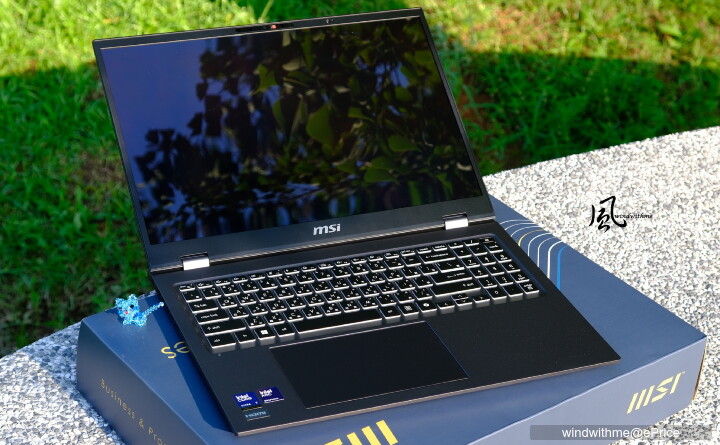 MSI Prestige 16 AI+ Evo商務筆電開箱與AI應用實測