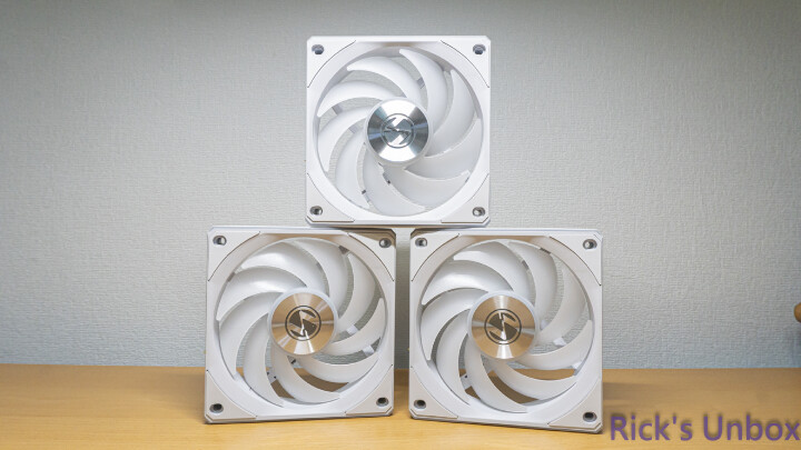 【開箱】連水冷都有三模連線 | LIAN LI HydroShift II LCD-C 360CL WHITE