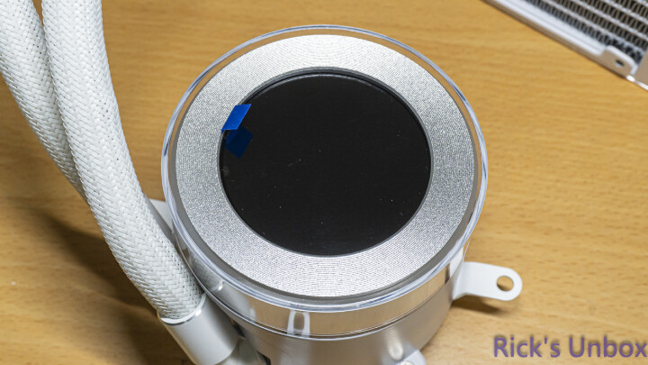 【開箱】連水冷都有三模連線 | LIAN LI HydroShift II LCD-C 360CL WHITE