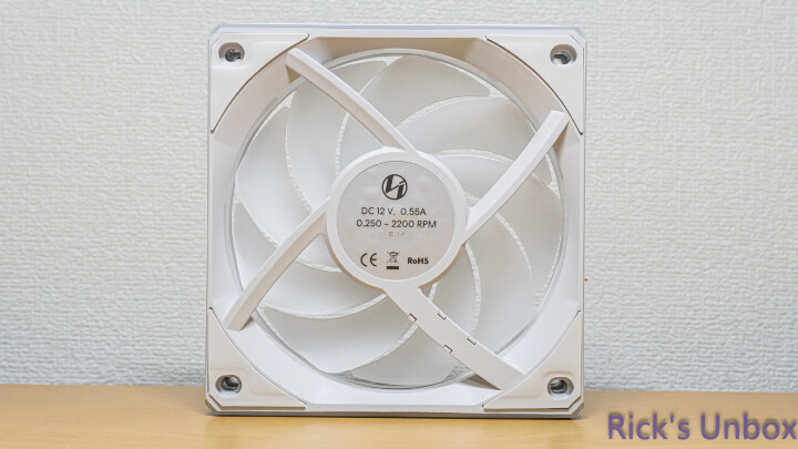 【開箱】連水冷都有三模連線 | LIAN LI HydroShift II LCD-C 360CL WHITE