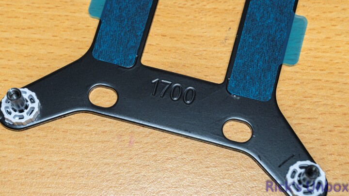 【開箱】連水冷都有三模連線 | LIAN LI HydroShift II LCD-C 360CL WHITE