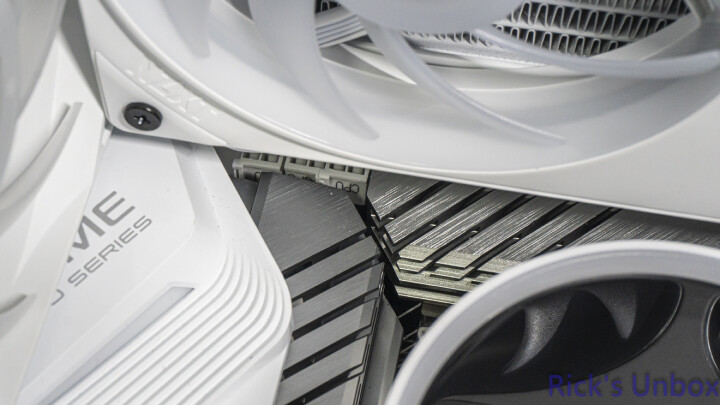 【開箱】平價實木海景殼 | darkFlash DS900 WOOD WHITE