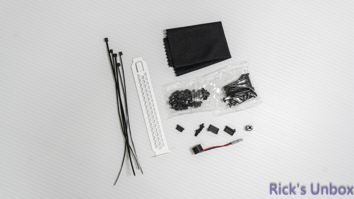 【開箱】平價實木海景殼 | darkFlash DS900 WOOD WHITE