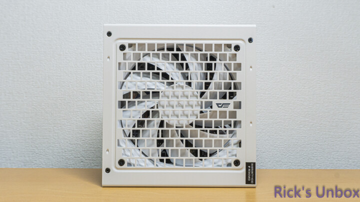 【開箱】大飛主流規格平價電源 | darkFlash PMT 750W WHITE