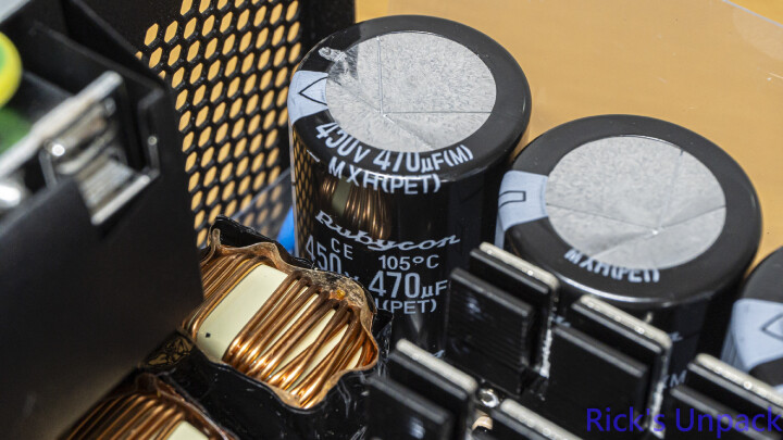 【開箱】全漢MIT鈦金牌旗艦電源 | FSP MEGA TI MIT 1350W