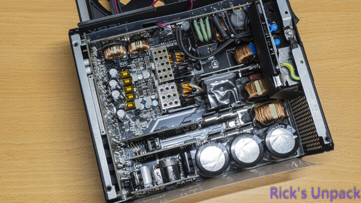 【開箱】全漢MIT鈦金牌旗艦電源 | FSP MEGA TI MIT 1350W