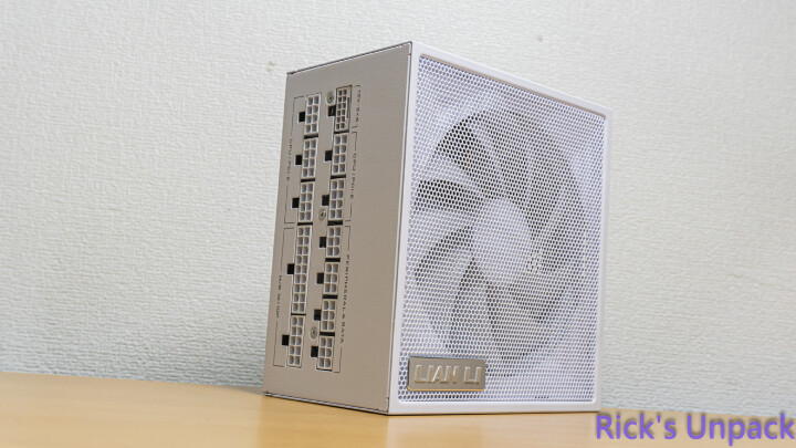【開箱】LIAN LI白金短機身電源 | LIAN LI SX850P WHITE