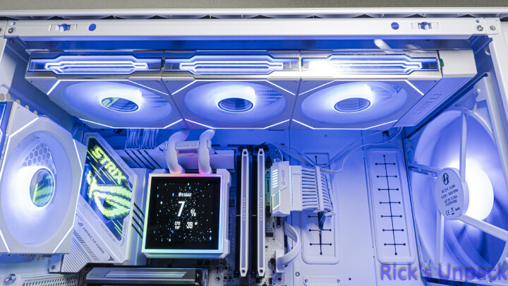 【開箱】新版走線特殊水冷 | LIAN LI HydroShift II LCD-S 360N WHITE