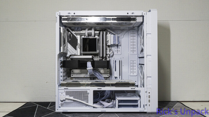 【開箱】新版走線特殊水冷 | LIAN LI HydroShift II LCD-S 360N WHITE