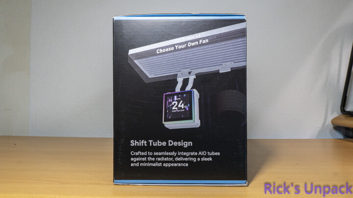 【開箱】新版走線特殊水冷 | LIAN LI HydroShift II LCD-S 360N WHITE