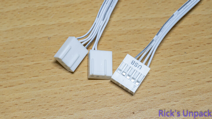 【開箱】新版走線特殊水冷 | LIAN LI HydroShift II LCD-S 360N WHITE