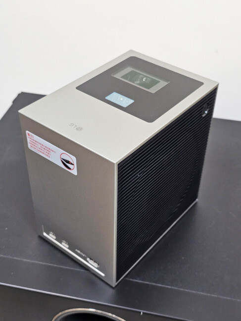 LG CineBeam S超短焦4K微型投影機開箱