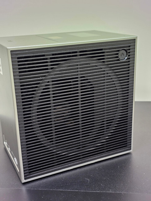 LG CineBeam S超短焦4K微型投影機開箱