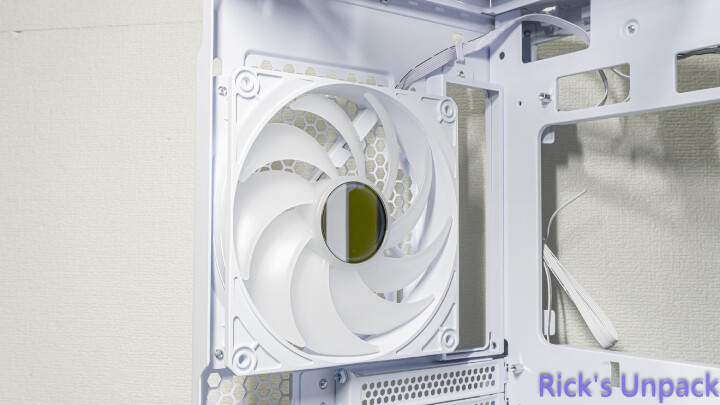 【開箱】與音響絕配的機殼 | LIAN LI LANCOOL 217 INF WHITE