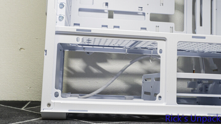 【開箱】與音響絕配的機殼 | LIAN LI LANCOOL 217 INF WHITE