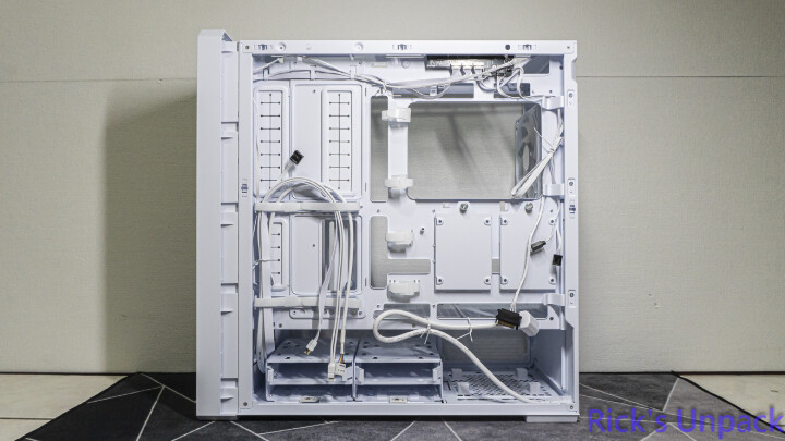 【開箱】與音響絕配的機殼 | LIAN LI LANCOOL 217 INF WHITE