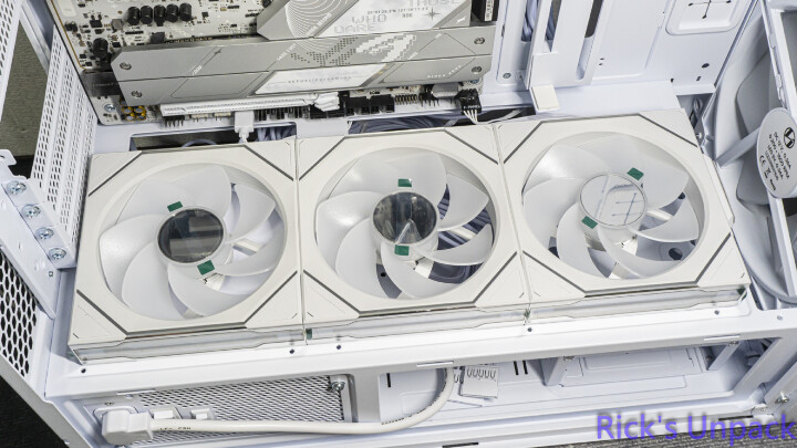 【開箱】與音響絕配的機殼 | LIAN LI LANCOOL 217 INF WHITE