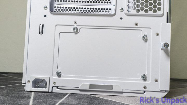 【開箱】與音響絕配的機殼 | LIAN LI LANCOOL 217 INF WHITE