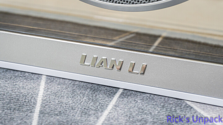 【開箱】與音響絕配的機殼 | LIAN LI LANCOOL 217 INF WHITE