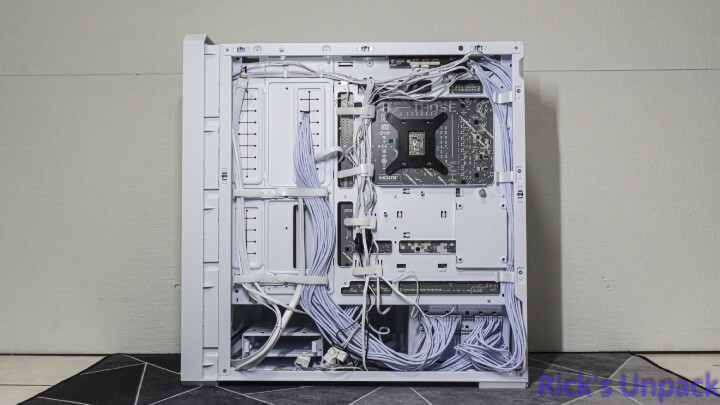 【開箱】與音響絕配的機殼 | LIAN LI LANCOOL 217 INF WHITE