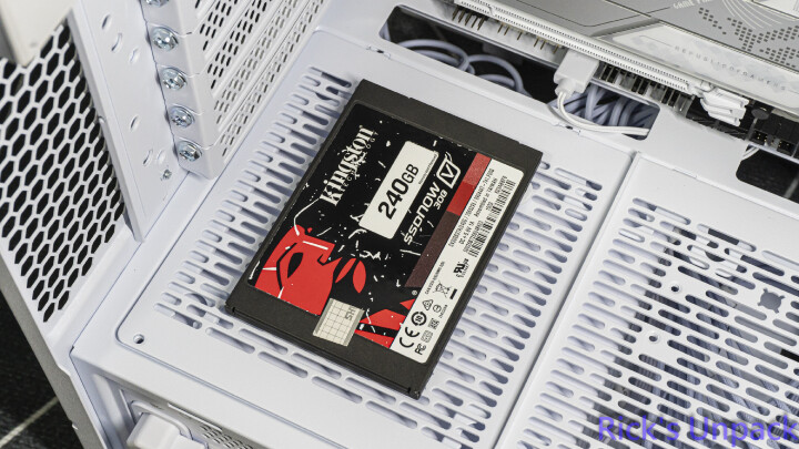 【開箱】與音響絕配的機殼 | LIAN LI LANCOOL 217 INF WHITE