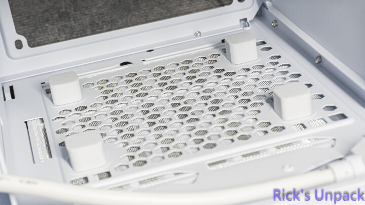 【開箱】與音響絕配的機殼 | LIAN LI LANCOOL 217 INF WHITE