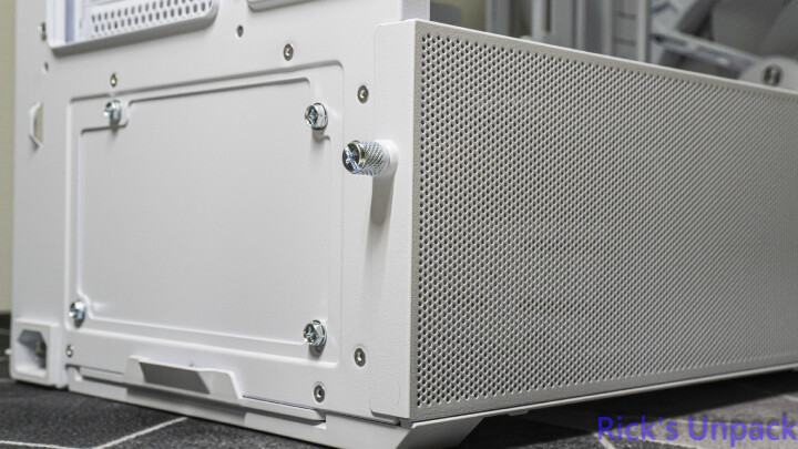 【開箱】與音響絕配的機殼 | LIAN LI LANCOOL 217 INF WHITE