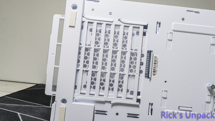 【開箱】與音響絕配的機殼 | LIAN LI LANCOOL 217 INF WHITE