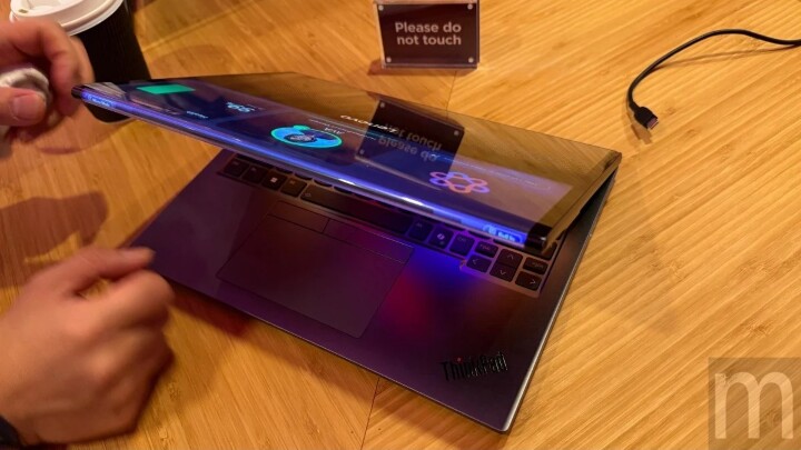 螢幕「能屈能伸」！聯想 ThinkPad 與 Legion 捲軸概念筆電現場動手玩，前者可能成為實際銷售產品