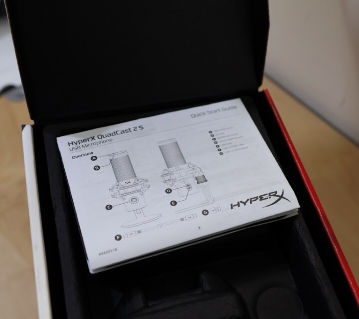 接班 QuadCast S 新世代 USB 玩家麥克風 HyperX QuadCast 2