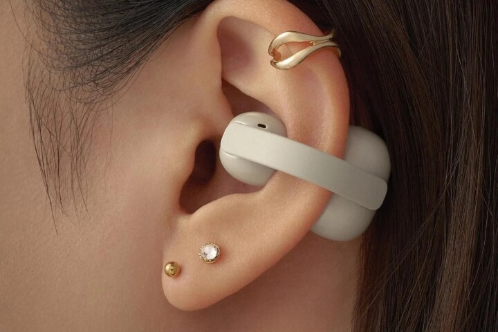 Sony 也跟進推出耳夾式耳機！LinkBuds Clip 登場：主打全天候舒適配戴、數位防漏音