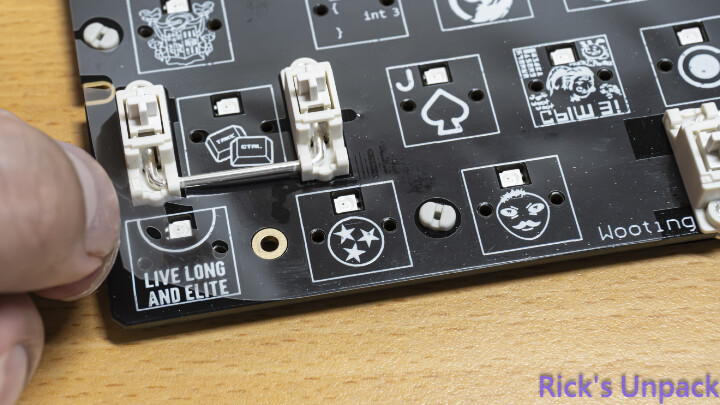 【開箱】磁軸RT始祖經典續作 | WOOTING 60HE V2