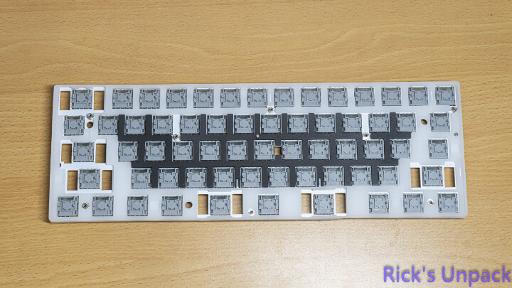 【開箱】磁軸RT始祖經典續作 | WOOTING 60HE V2