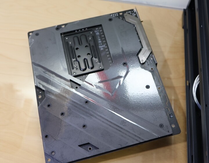 X870E Taichi OCF 太極 AMD 首款 OCF 為超頻而生