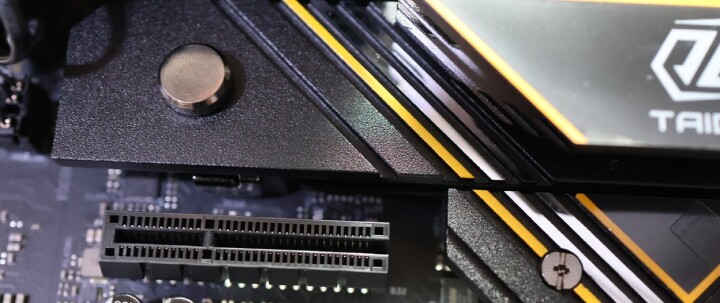 X870E Taichi OCF 太極 AMD 首款 OCF 為超頻而生