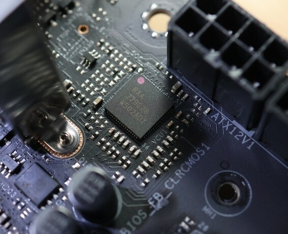 X870E Taichi OCF 太極 AMD 首款 OCF 為超頻而生