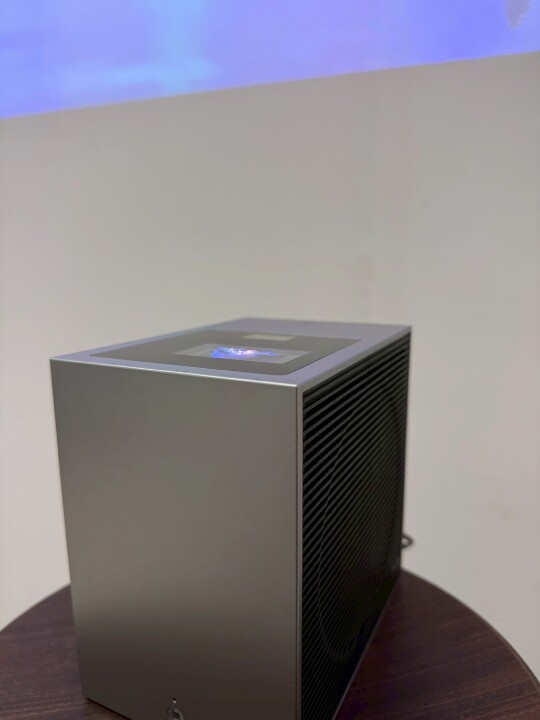 LG CineBeam S小銀河超短焦4K投影機入手心得